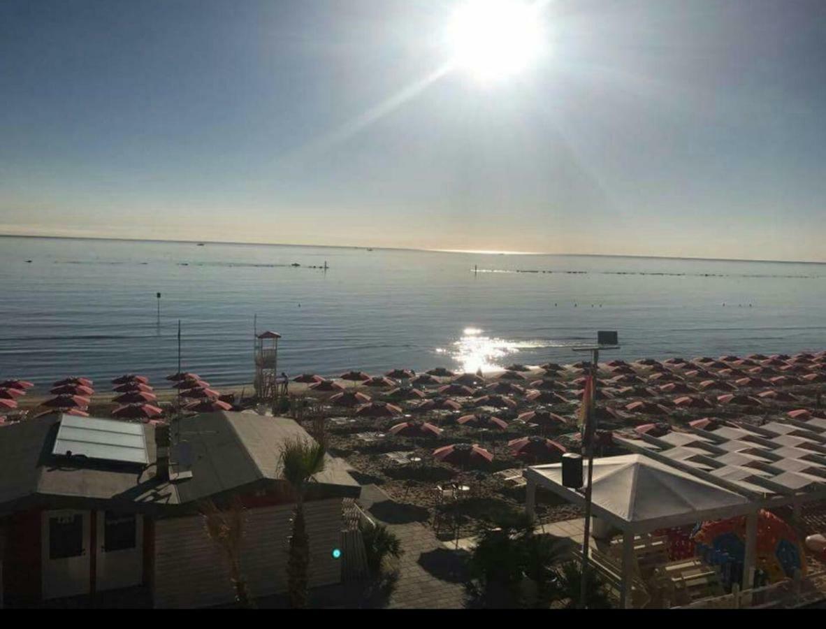 B&B Zia Lelly Fano Exterior photo